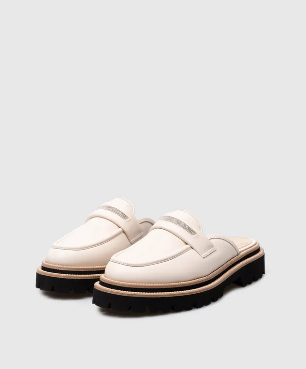 Peserico Beige leather mules with a monil chain