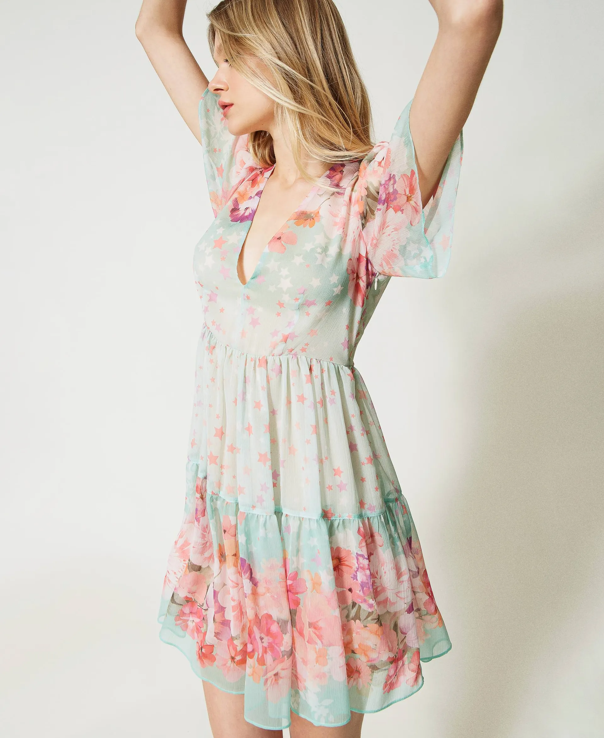 Vestido corto de crepé