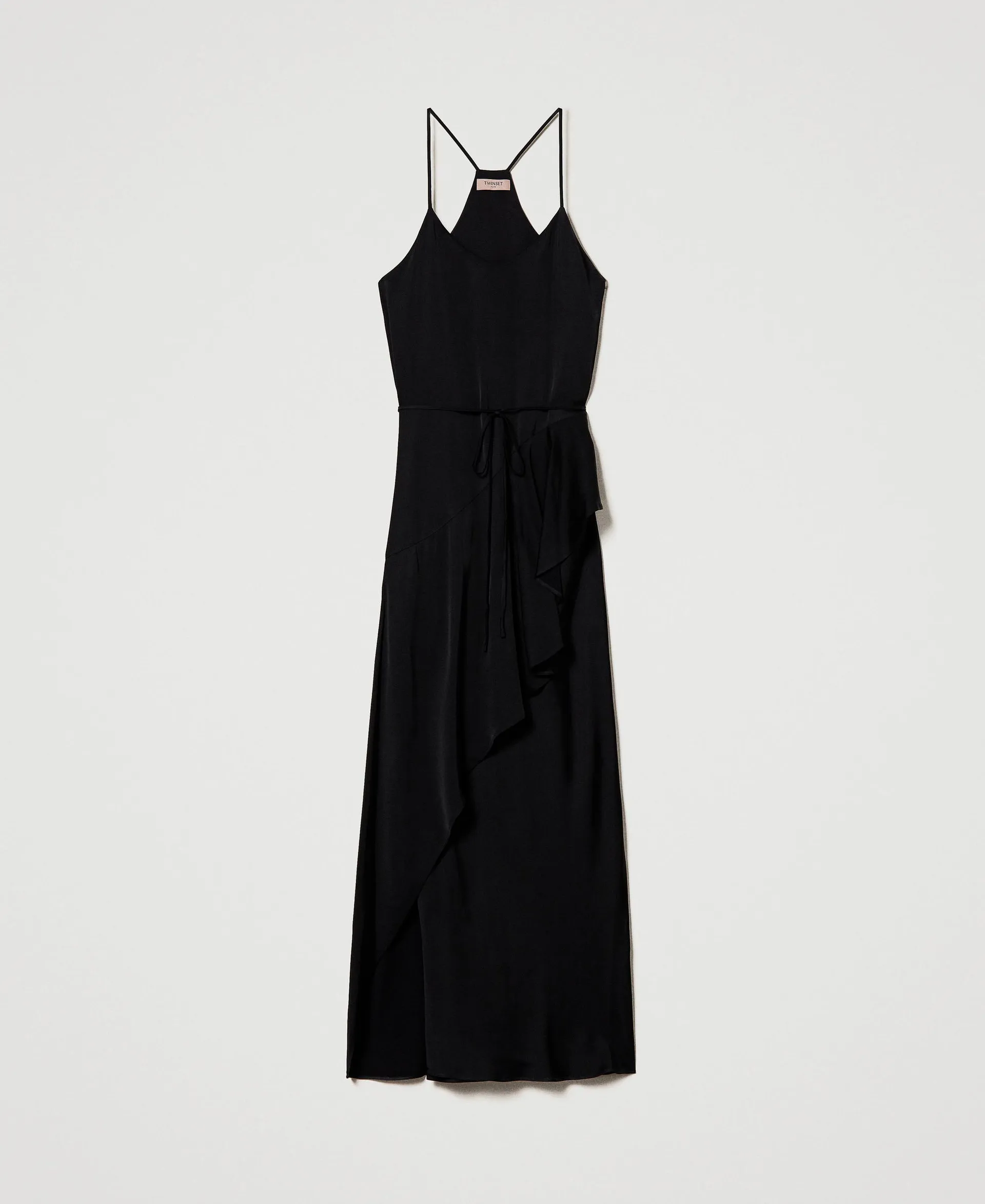 Vestido largo de raso con volante